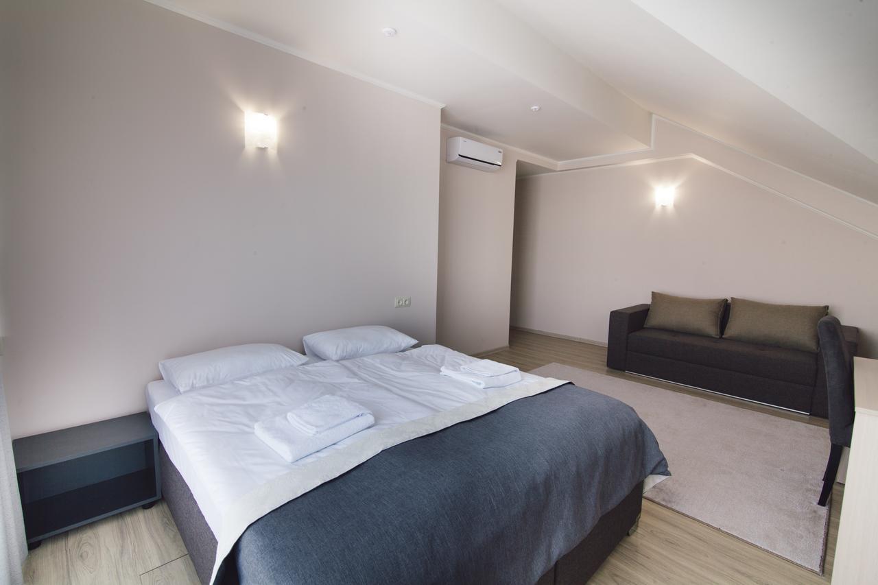 Junior Suite,596294100:JPEG